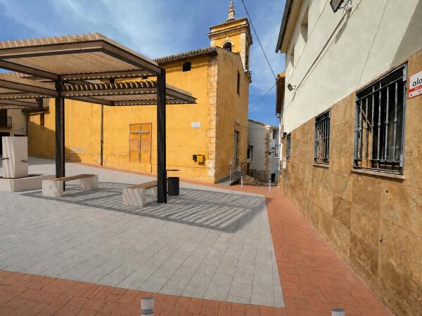 Confrides saca a licitaci&oacute;n la renovaci&oacute;n de la Plaza del Nogal 