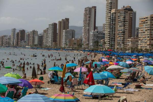 Un país inesperado emerge con fuerza en el turismo de Benidorm