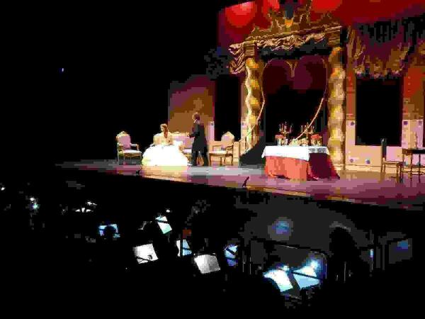 La ópera “La Traviata” se escenificó por primera vez en l´Auditori de La Nucía 