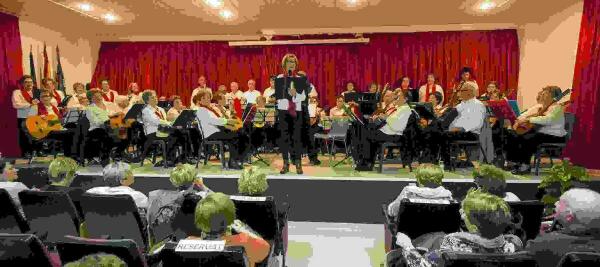 Callosa &middot; Concierto de la Rondalla La Il.lusi&oacute; de la AAM dedicado a la mujer 