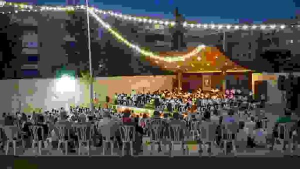 El Ateneu Musical de la Vila Joiosa mantiene el esp&iacute;ritu festero con uno de los conciertos m&aacute;s esperados del a&ntilde;o. 