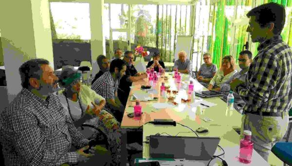 Benidorm &middot; El Consejo Vecinal se re&uacute;ne con los consultores de la EDUSI para fijar estrategias que permitan la obtenci&oacute;n de fondos FEDER de la Uni&oacute;n Europea 