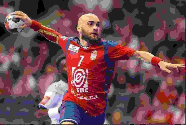 El experimentado internacional Iv&aacute;n Nikcevic llega al BM Benidorm. 