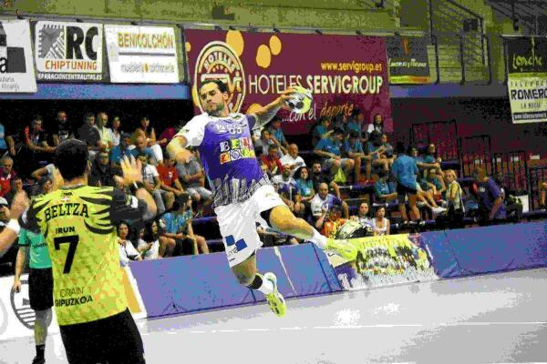 Balonmano previa &bull; Dura visita para el Benidorm frente al Bidasoa Ir&uacute;n 