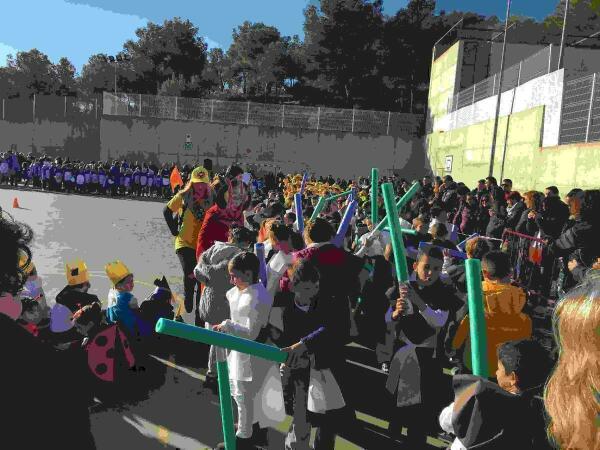 Los Colegios de La Nuc&iacute;a celebraron el Carnaval  el pasado viernes
