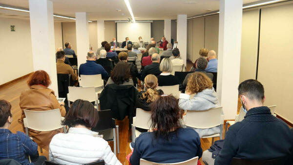 Benidorm acoge la presentación del libro ‘Operació AVL’, sobre el pacto lingüístico valenciano