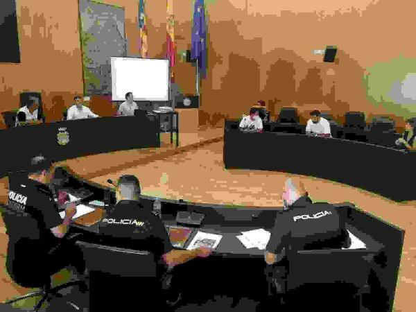 Seguridad y Eventos cierran el dispositivo para los conciertos del &lsquo;Benidorm Summer Nights&rsquo;.