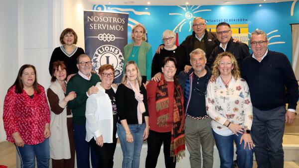 Una conferencia sobre mujeres de Benidorm del siglo XX pone fin a los actos conmemorativos del 8M