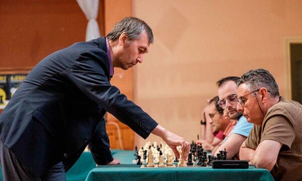 Gata Kamsky, una estrella mundial del ajedrez, encabezar&aacute; el XXIII Festival Internacional de Ajedrez del Gran Hotel Bali