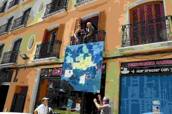 Las calles del casco antiguo se engalanan con las obras que se expondr&aacute;n en la &lsquo;III Setmana d&rsquo;Art a Callosa&rsquo;