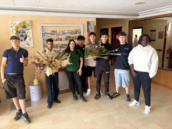  EL TALENTO DEL IES RODOLFO LLOPIS FLORECE EN CALLOSA ESTE D&Iacute;A DEL LIBRO