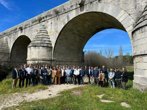 Villajoyosa recibe, por primera vez, la bandera de Sendero Azul de la ruta de la Colada de la Costa 