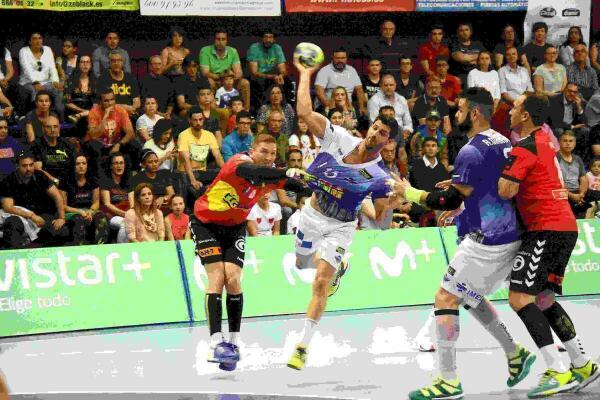Dif&iacute;cil partido para el Balonmano Benidorm en Granollers