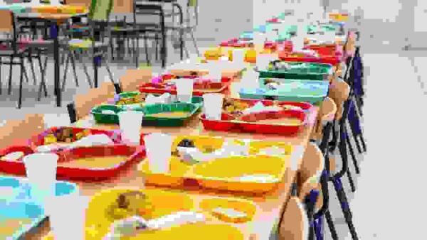 Educaci&oacute;n informa que ya se pueden solicitar las becas de comedor escolar de Conselleria.