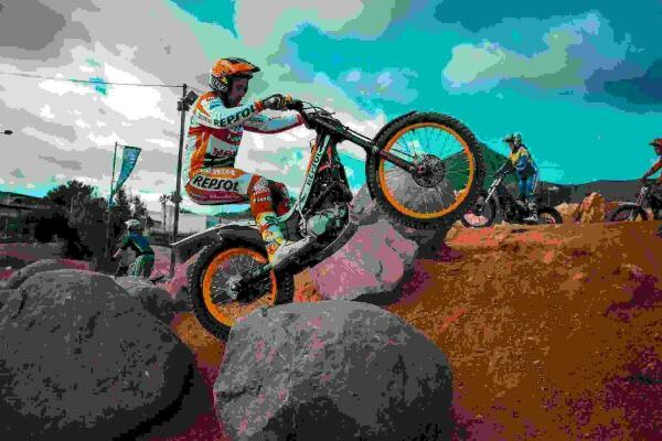 Bou, Fajardo, Busto y Cabestany en La Nuc&iacute;a en el inicio del Nacional de Trial 