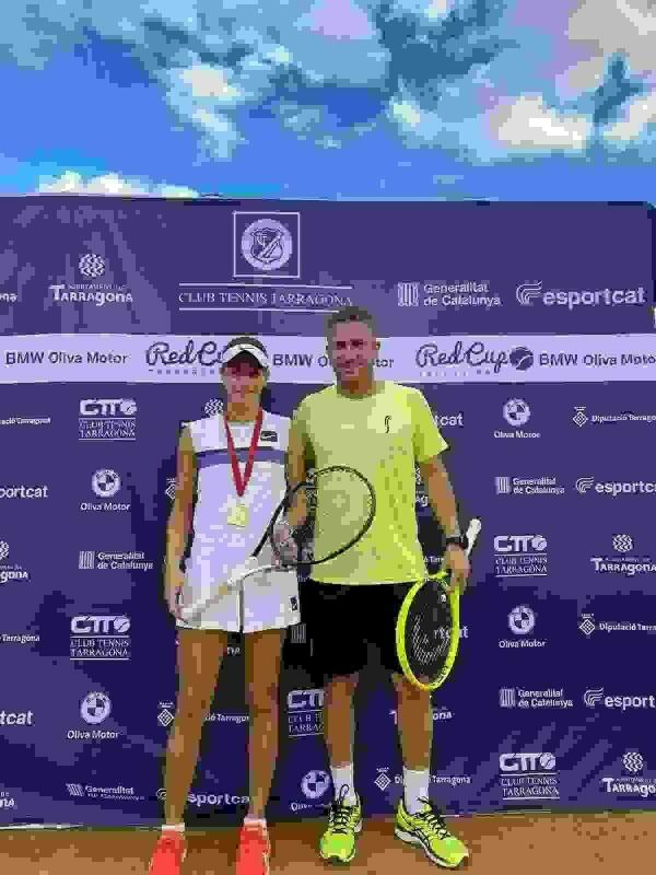 Lucía Llinares gana el “dobles” del Torneo Internacional ITF Tenis J4  Tarragona