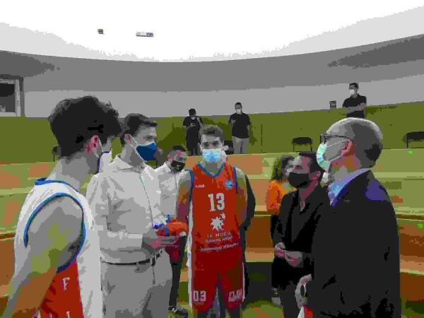 El equipo EBA “La Nucía- Universidad de Alicante-FLBA”  se presenta en el Rectorado