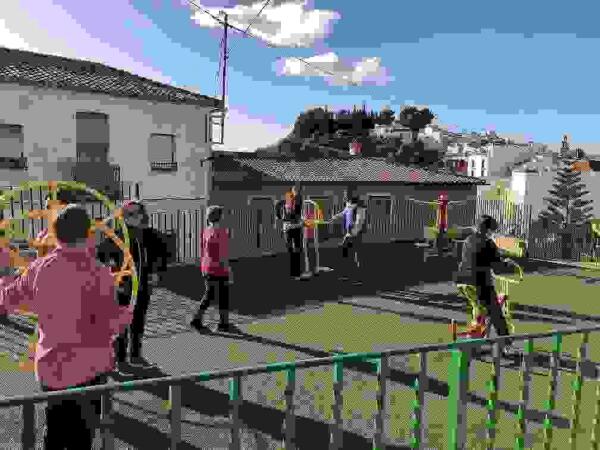 Comienza la Semana de la Salud de Finestrat con la jornada práctica dedicada a aprender a utilizar los gimnasios saludables al aire libre