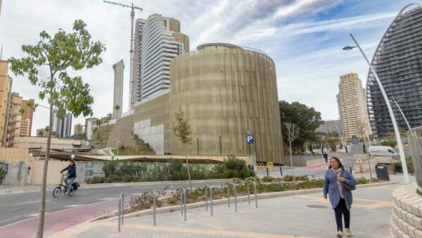 El Ayuntamiento de Benidorm replica el modelo de l'Aigüera con la gestión del nuevo parking de Poniente