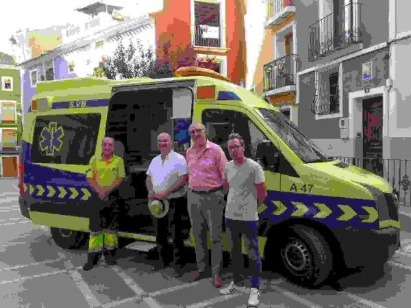 La Vila Joiosa adquiere una nueva ambulancia para el transporte sanitario