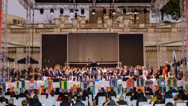 La SM La Nova homenajea a Santa Cecilia con un concierto extraordinario