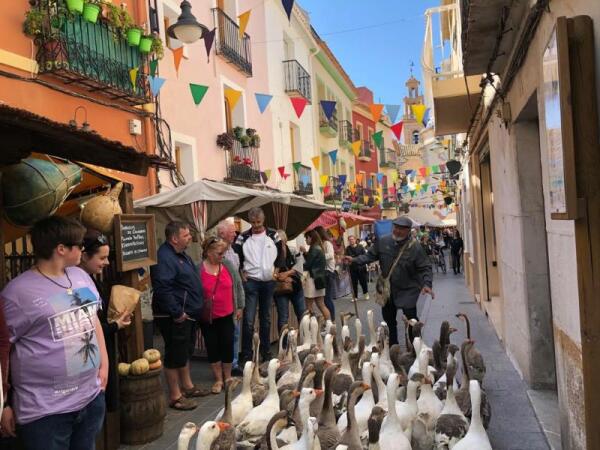 FINESTRAT CELEBRA ESTE FIN DE SEMANA SU “MERCAT GASTRONÒMIC I TRADICIONAL” EN LAS CALLES DEL CASCO HISTÓRICO