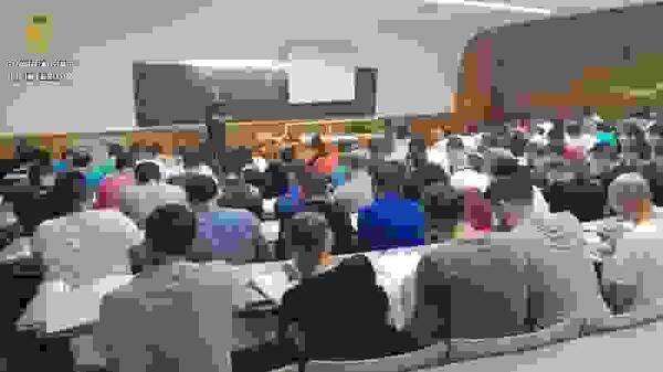 Un total de 36.743 aspirantes participan en la  oposici&oacute;n para acceso a la Escala de Cabos y Guardias de la Guardia Civil 