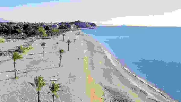 La Vila abrir&aacute; el acceso a las playas y al ba&ntilde;o a partir del pr&oacute;ximo lunes entre controles de aforo, horario y labores de desinfecci&oacute;n