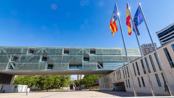 El Ayuntamiento de Benidorm colabora en la formaci&oacute;n de 90 estudiantes facilitando sus pr&aacute;cticas formativas
