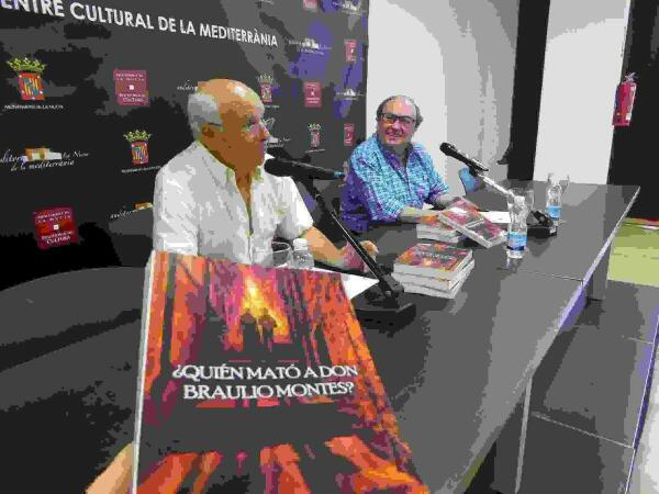 El escritor nuciero Manuel S&aacute;nchez present&oacute; su novela  &ldquo;&iquest;Qui&eacute;n mat&oacute; a don Braulio Montes?&rdquo; 