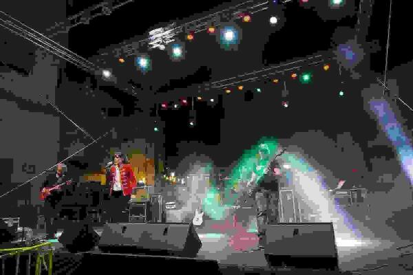 El Nyespro Rock 2019 hizo vibrar al público con la mejor música en valenciano 