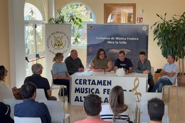 Las bandas participantes en el Certamen de M&uacute;sica Festera de Altea la Vella  y la organizaci&oacute;n acuerdan celebrar el concurso el 25 de octubre