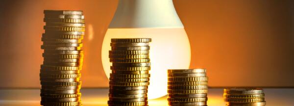 El precio de la luz este verano podría situarse en mínimos históricos: expertos pronostican una media de 100 €/MWh