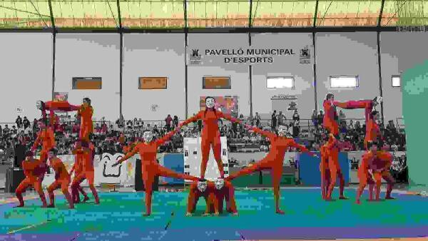La Nuc&iacute;a &middot; El Instituto particip&oacute; en la &ldquo;Gimnastrada Ontinyent&rdquo;  de la Universidad de Valencia 