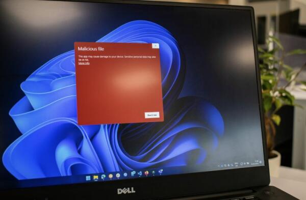 Hemos preguntado a tres expertos en ciberseguridad si tiene sentido pagar un antivirus hoy en día. Esto opinan