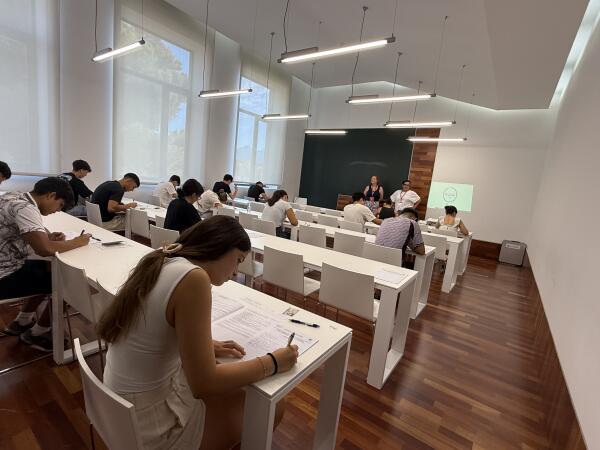 73 estudiantes realizan la PAU extraordinaria en la Seu de La Nucía