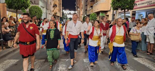 La Entrada de Bandas marca el inicio de las fiestas de Moros y Cristianos de Villajoyosa 