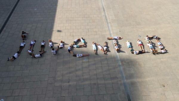 Benidorm celebra el D&iacute;a Mundial de la Juventud con los alumnos de la actividad de verano 2026