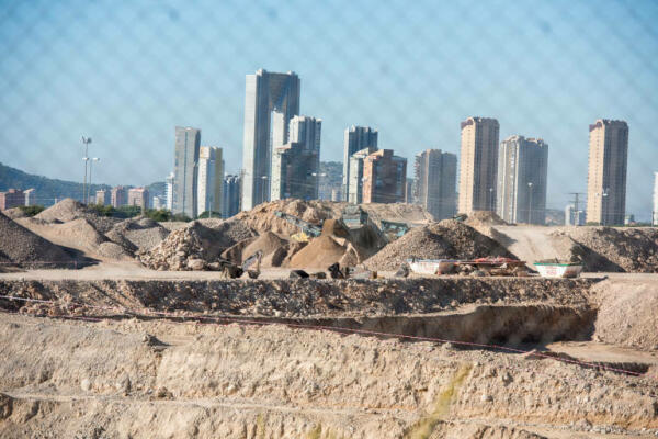 El desarrollo del centro comercial de Benidorm, a falta de la urbanización y la licitación de los accesos