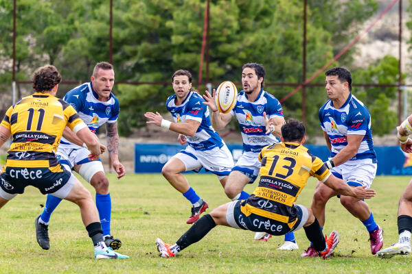 El Huesitos La Vila busca su cuarta victoria consecutiva ante el Silicius Alcobendas
