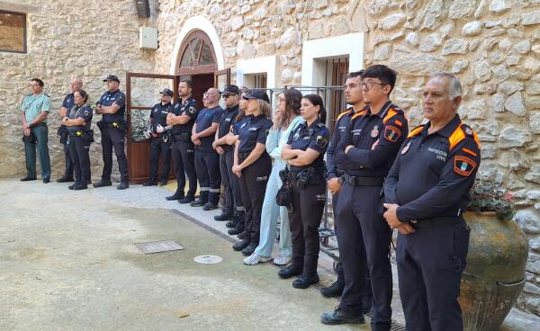 La Policía Local de Villajoyosa celebra la festividad de su patrón con la entrega de distinciones a sus agentes