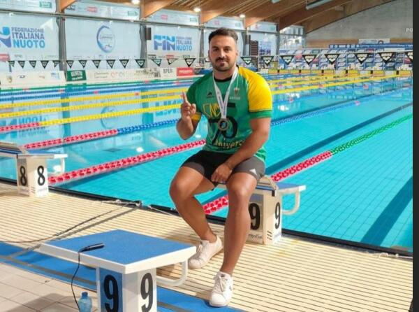 ENTREVISTA EDUARDO BLASCO, CAMPEÓN MUNDIAL DE NATACIÓN QUE SE DEDICA A SALVAR VIDAS