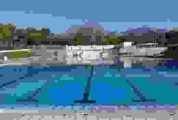 Benidorm reabre la piscina y las pistas de tenis de Foietes tras el Low Festival