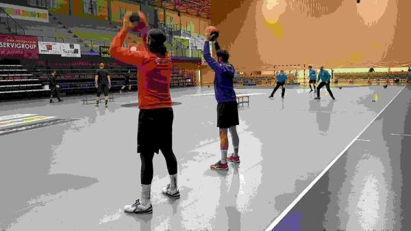 El Balonmano Benidorm se pone en marcha de cara a la segunda vuelta