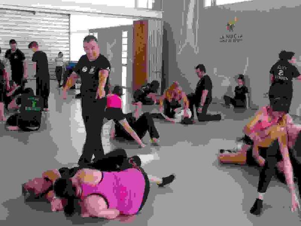 La Nuc&iacute;a &middot; M&aacute;s de 100 participantes en el segundo Taller gratuito de  &ldquo;Defensa Personal para Mujeres&rdquo;