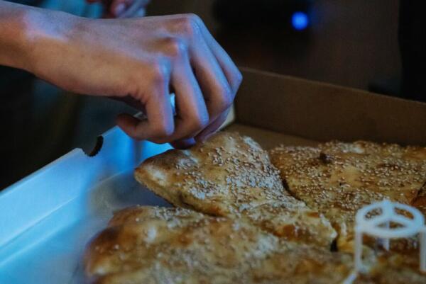 Comer a altas horas de la madrugada es una pésima idea. Ahora la ciencia sabe mejor por qué