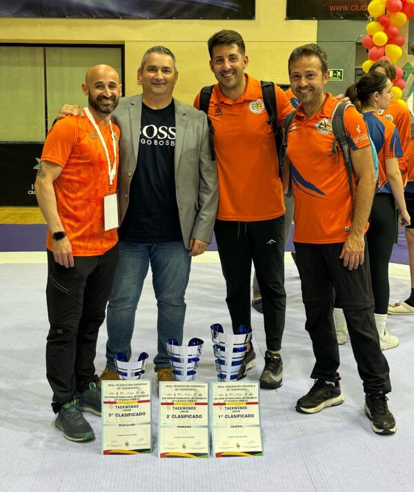 El taekwondo valenciano reafirma su liderazgo en el Open Internacional de España