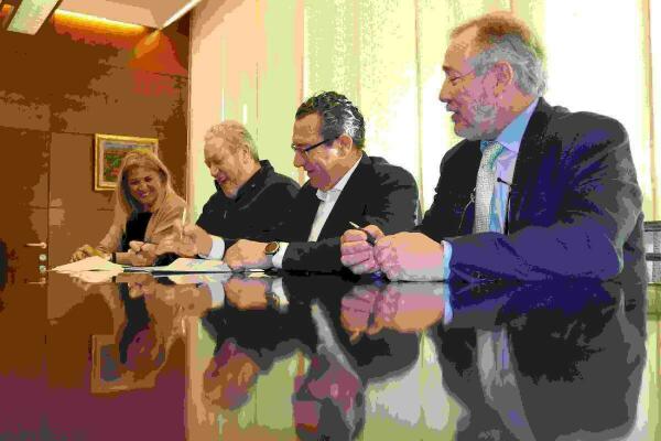 El Ayuntamiento renueva su apuesta por el Club Balonmano Benidorm 