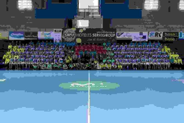 El Balonmano Benidorm present&oacute; a todas sus categor&iacute;as