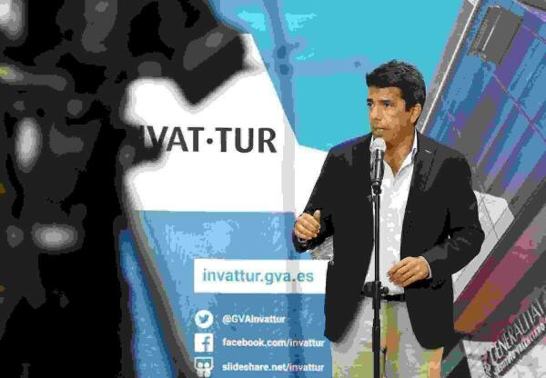 Los j&oacute;venes de &lsquo;Verano 2020&rsquo; se aventuran en la historia Benidorm a trav&eacute;s de El Castell.